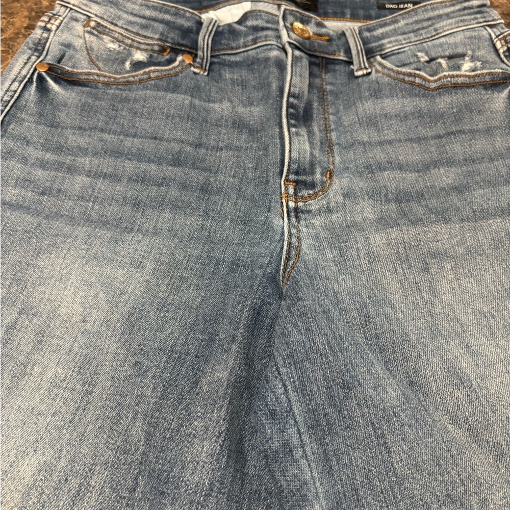 Judy Blue Light Blue Dad jeans. Stretchy Size 7 Judy Blue.